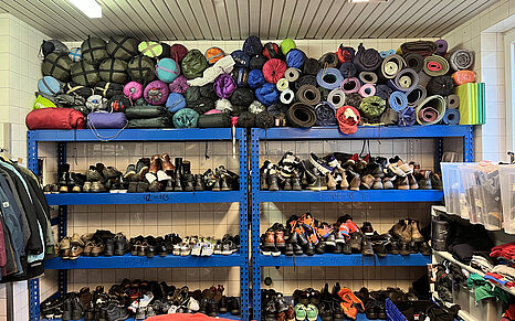 GENERALI BERLIN HALF MARATHON: Donations of shoes, sleeping mats and sleeping bags collected at the Berlin City Mission camp © SCC EVENTS