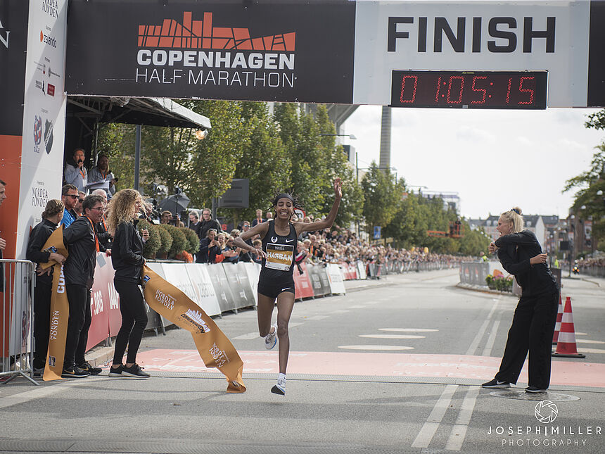 Die Siegerin des Kopenhagen Halbmarathon Sifan Hassan