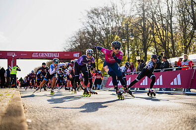 GENERALI BERLIN HALF MARATHON Inlineskating 2025: Skaters start on the course © SCC EVENTS / Sebastian Wells